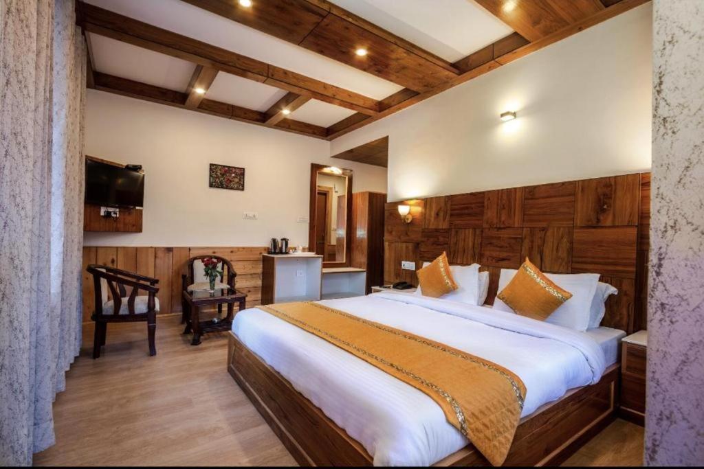Royal Rajasthan Regency - Hotel & Restaurant Manāli Extérieur photo